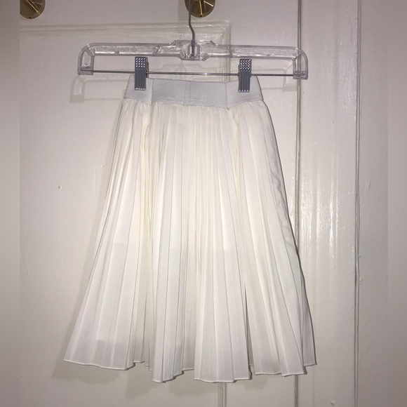 NWOT - Toddler Off White Fancy Pleated Skirt - Picture 1 of 3